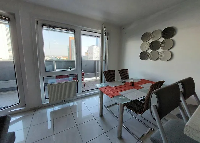 Tower With Private Terrace Next To Uno Apartamento