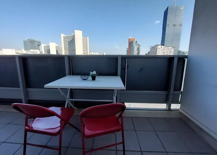 Tower With Private Terrace Next To Uno * Viena