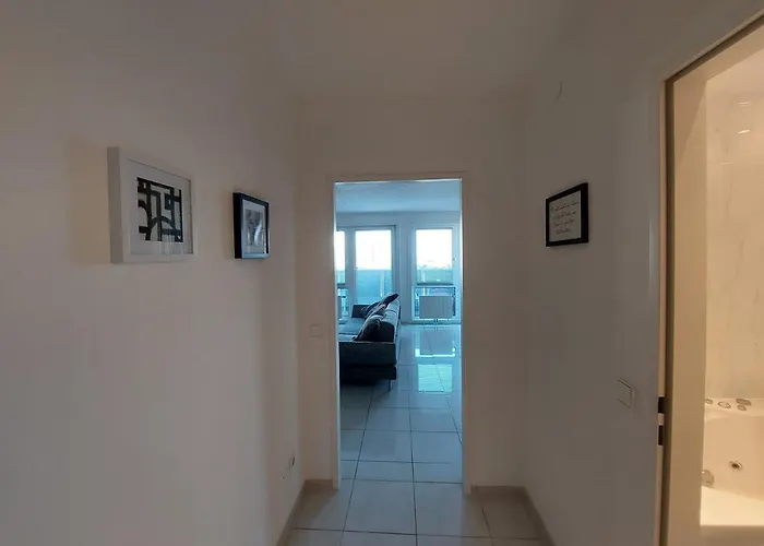 Apartamento Tower With Private Terrace Next To Uno Viena