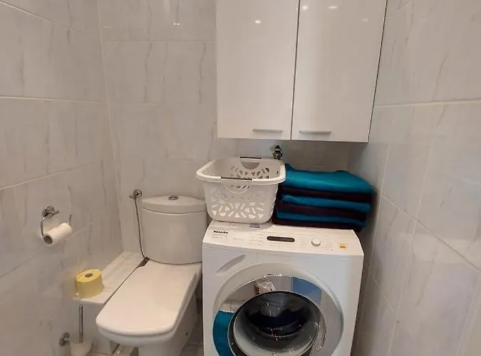 Apartamento Tower With Private Terrace Next To Uno Viena